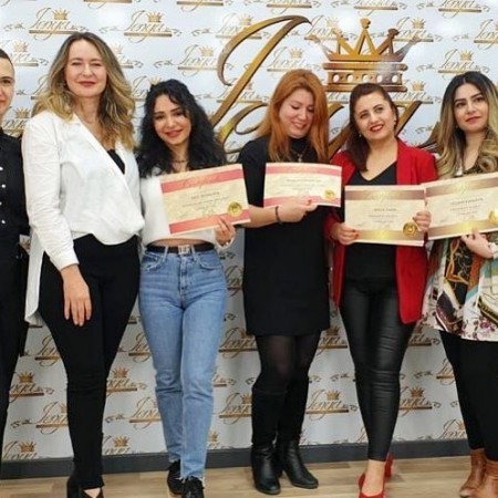 Gözde Şenkal | Güzellik Uzmanı | Kalıcı Makyaj Uygulamaları