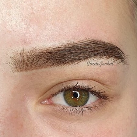 Gözde Şenkal | Güzellik Uzmanı | Kalıcı Makyaj Uygulamaları